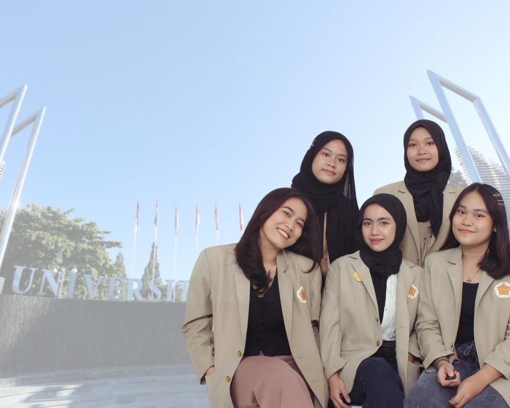 Jasa Jahit Almamater – Modiste Puspita